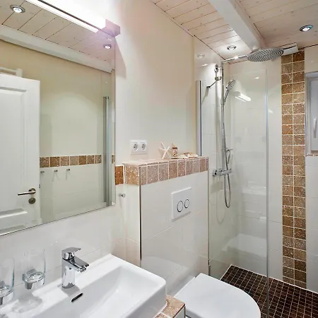 Tatil Evi Luxuswellnesshaus Koralle Bliesdorf